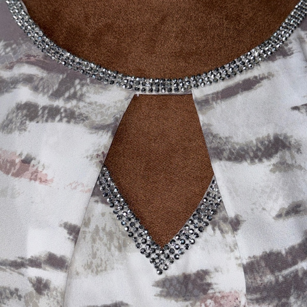 Juicy Couture white/Gray snake print rhinestone flowing front XL - Picture 10 of 16